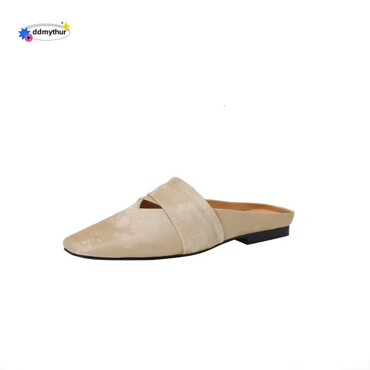 Chinese style French round square head hollowed out baotou semi trailer women's cowhide flat bottom, one foot pedal cool mop green ddmythur