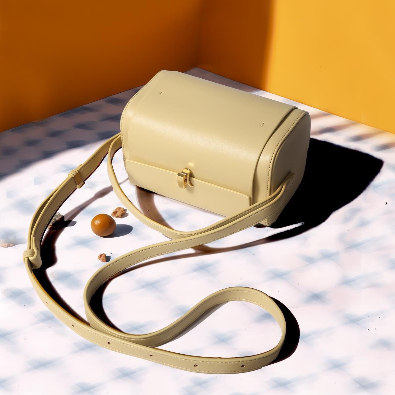 Women's New 2023 High Quality And Unique Brazilian Berry Purple Boston Box Small Square Single Shoulder Crossbody Bag