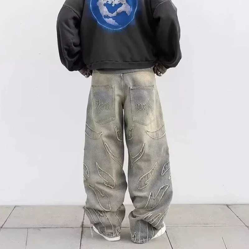 Mens Baggy Aesthetic Streetwear Jeans Mens Retro Fashion Wide Leg Denim Pants Graphic Embroidered Designer Hip Pop Denim TrousersT250319