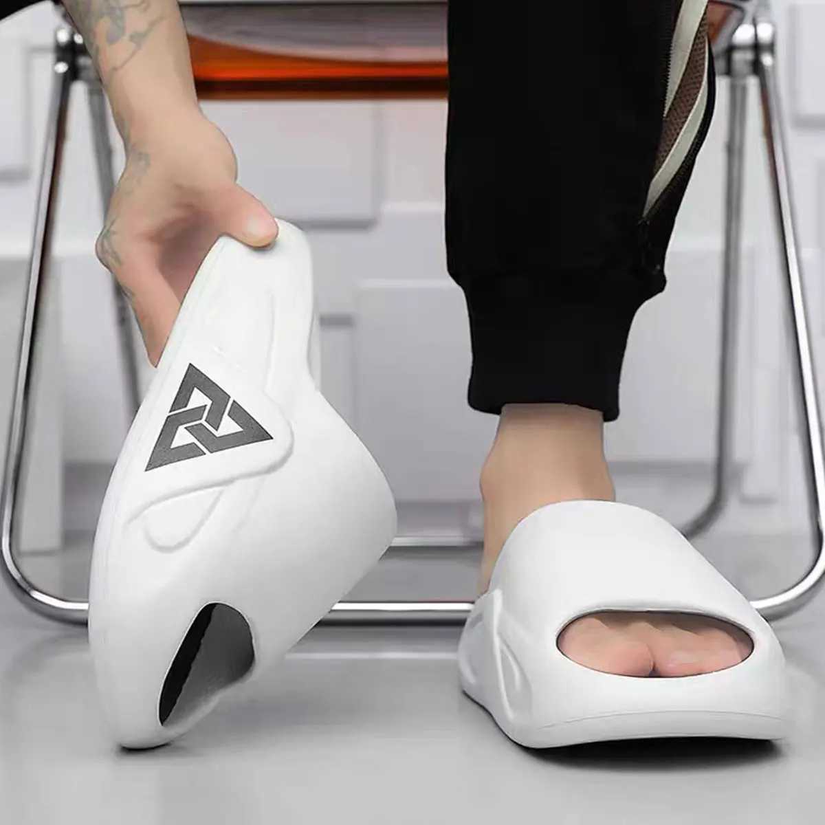 Mens Summer Soft Air Cushio Casual Slippers EVA Extra Thick Sole Sandals Outdoor Shoes Fiable Outgoing Sandals Hbre Y250320