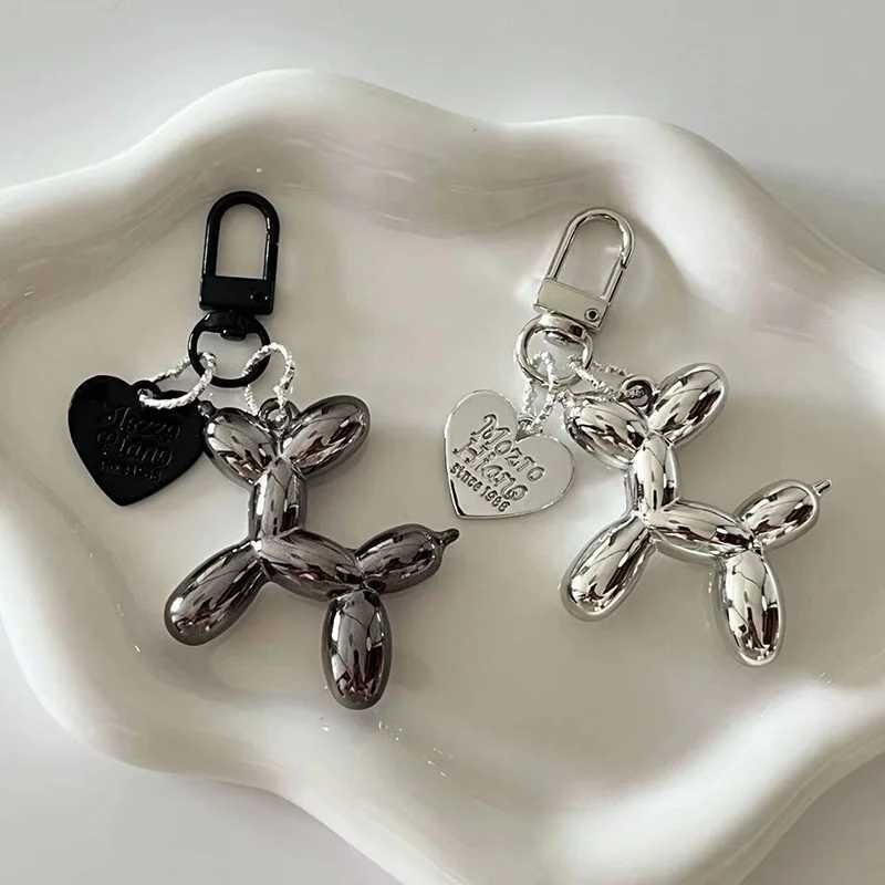 Fashion keychain punk Y2K balloon dog keychain womens bag pendant jewelry pavilion girl car keychain accessoriesXJ250319