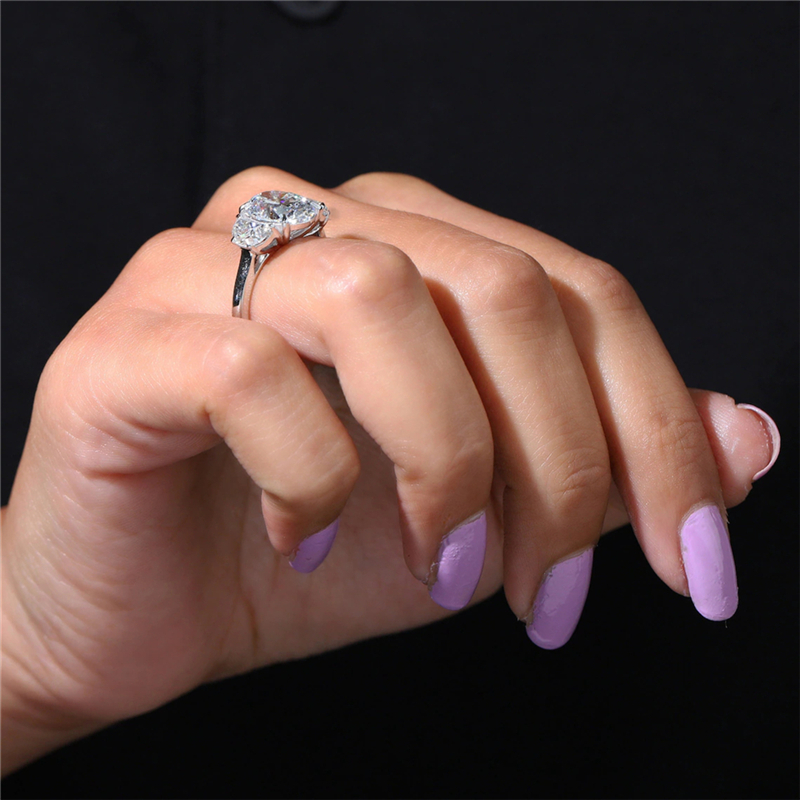 Elegant Jewelry 3 Carat Oval Diamond Engagement Ring in 14K 18K White Gold with IGI Certification Ideal Wedding Band for Her