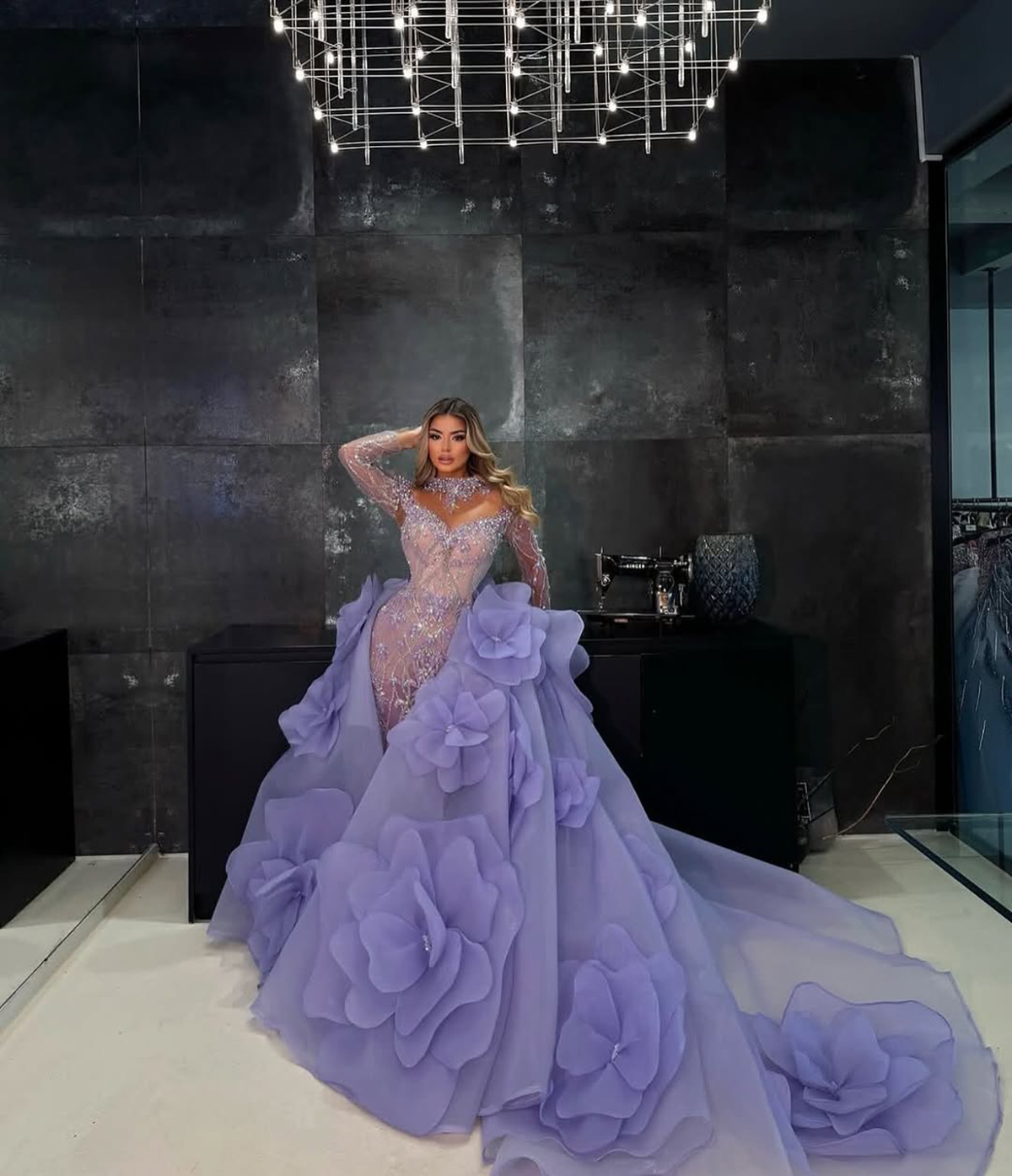 Exquisite Evening Dresses Pearls Beading Prom Gowns with Detachable Train Sequins Long Sleeves Customized Princess Sweep Train Party Dress Vestidos De