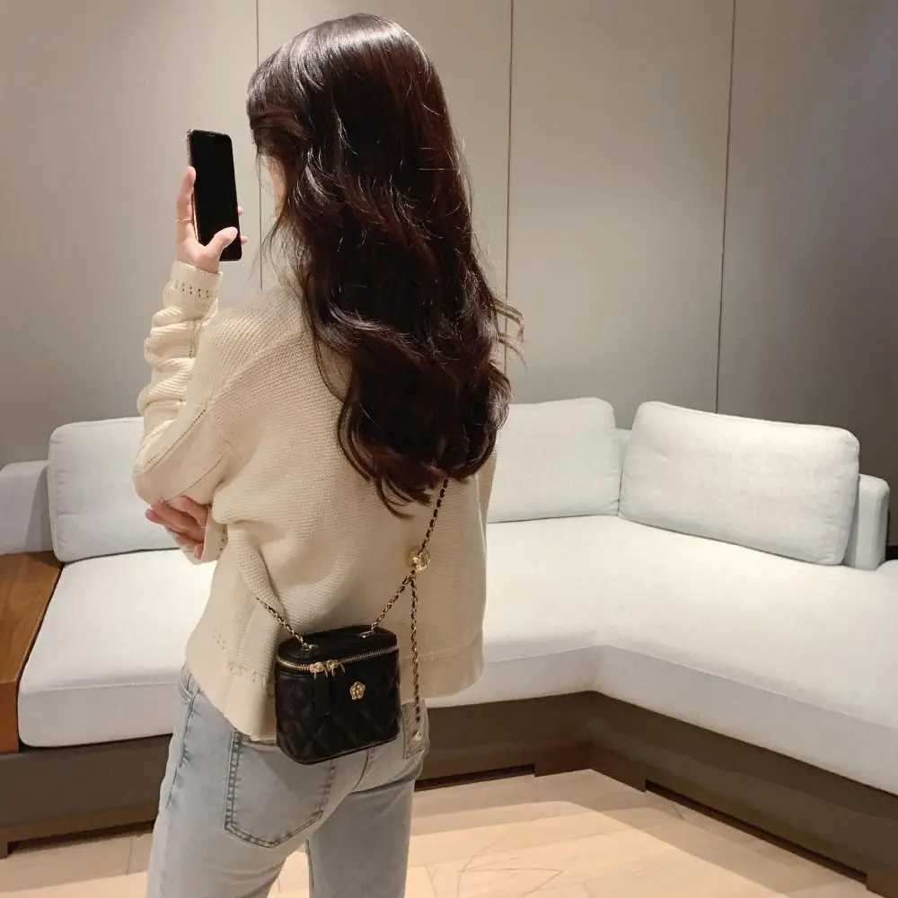 Top Quality Brand High Quality New Style Free Delivery Designer Bag Camellia Small Shoulder Fashion Chain Strap Rhombus Bucket Crossbody Bag Y250319