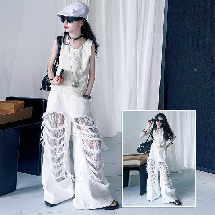 Childrens Fashion Street Style Y2K Clothing Set Girls Summer T-shirt and Pants Street Clothing Childrens Cool Clothing SetT250326