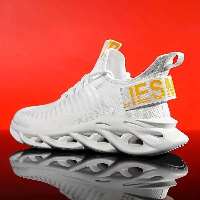 Lightweight mens running shoes comfortable breathable knitted shock-absorbing non slip sole womens outdoor running shoesW250320