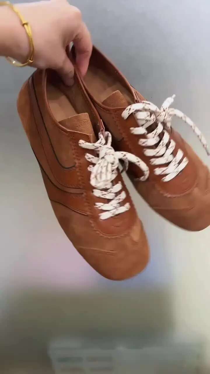 2025 With Box Designer shoes sneakers Femmes Cuir sneakers, everyday sneakers, comfortable deer leather shoes, flat-sole sneakers with lace, women