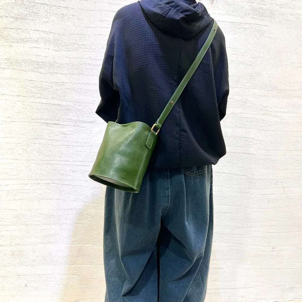 Genuine Leather Shoulder Bucket Bag Fashion Design Phone Handbags Women Crossbody Messenger Tote Bags