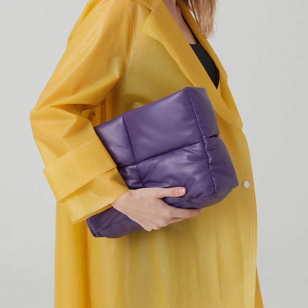 Fashion Large Tote Padded Handbags Designer Quilted Women Shoulder Bags Nylon Down Cotton Crossbody Bag Winter Purse 2023