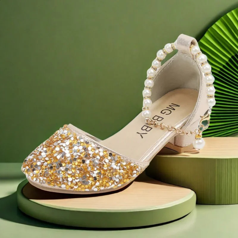 Girls Sandals Gold Fashion Crystal Shoes Silver Hundred Slip Performance Childrens High Heels Princess 250312