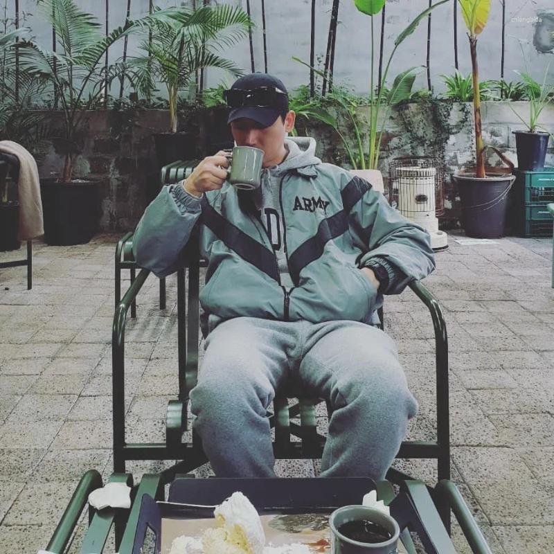 Men's Jackets Over Sized US Army Improved Physical Fiess Uniform Reflective PT Jacket Windproof Water Resistant Outwear IPFU Training