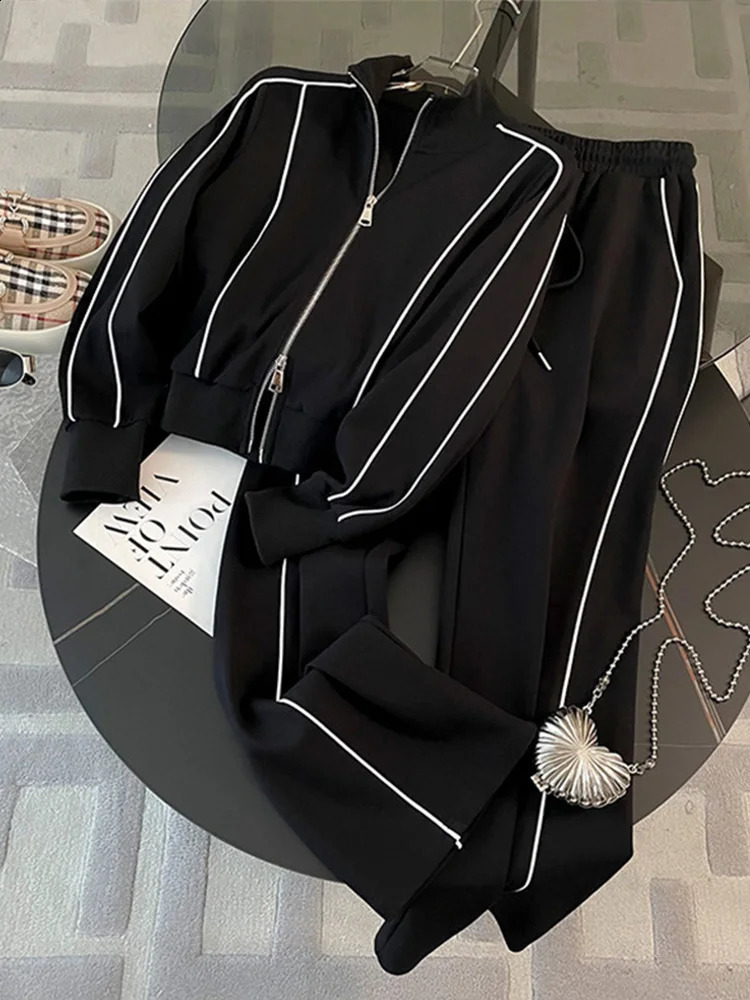 Womens tight fitting jumpsuit contrasting zipper full sleeved jacket high waisted brushed straight pants suit Spring 2025 womens clothing 250319