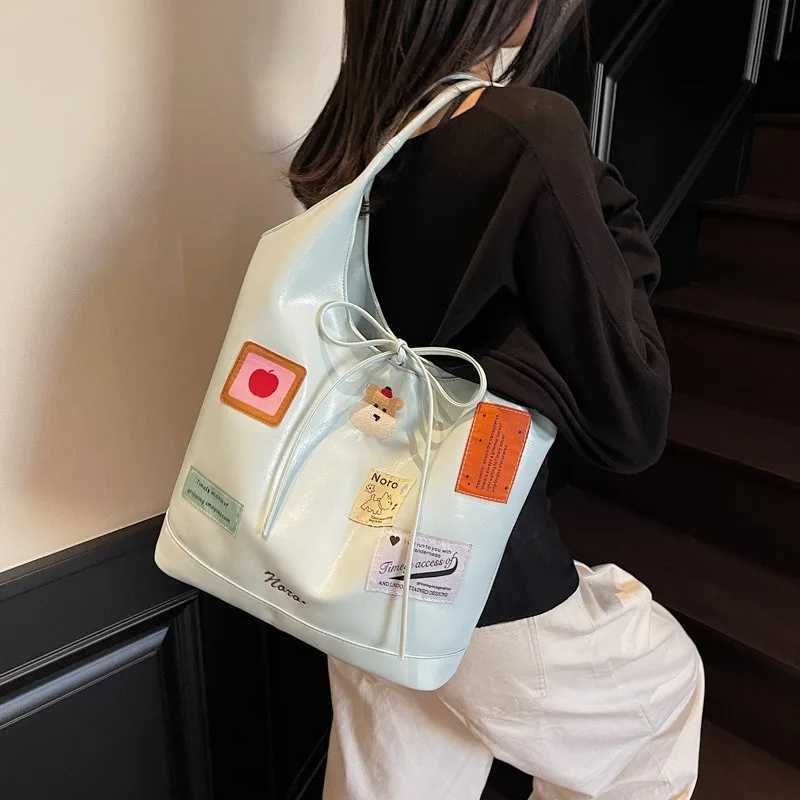 Korean large capacity bag for women 2025 new trendy and stylish single shoulder crossbody bag multifunctional commuting Y250319