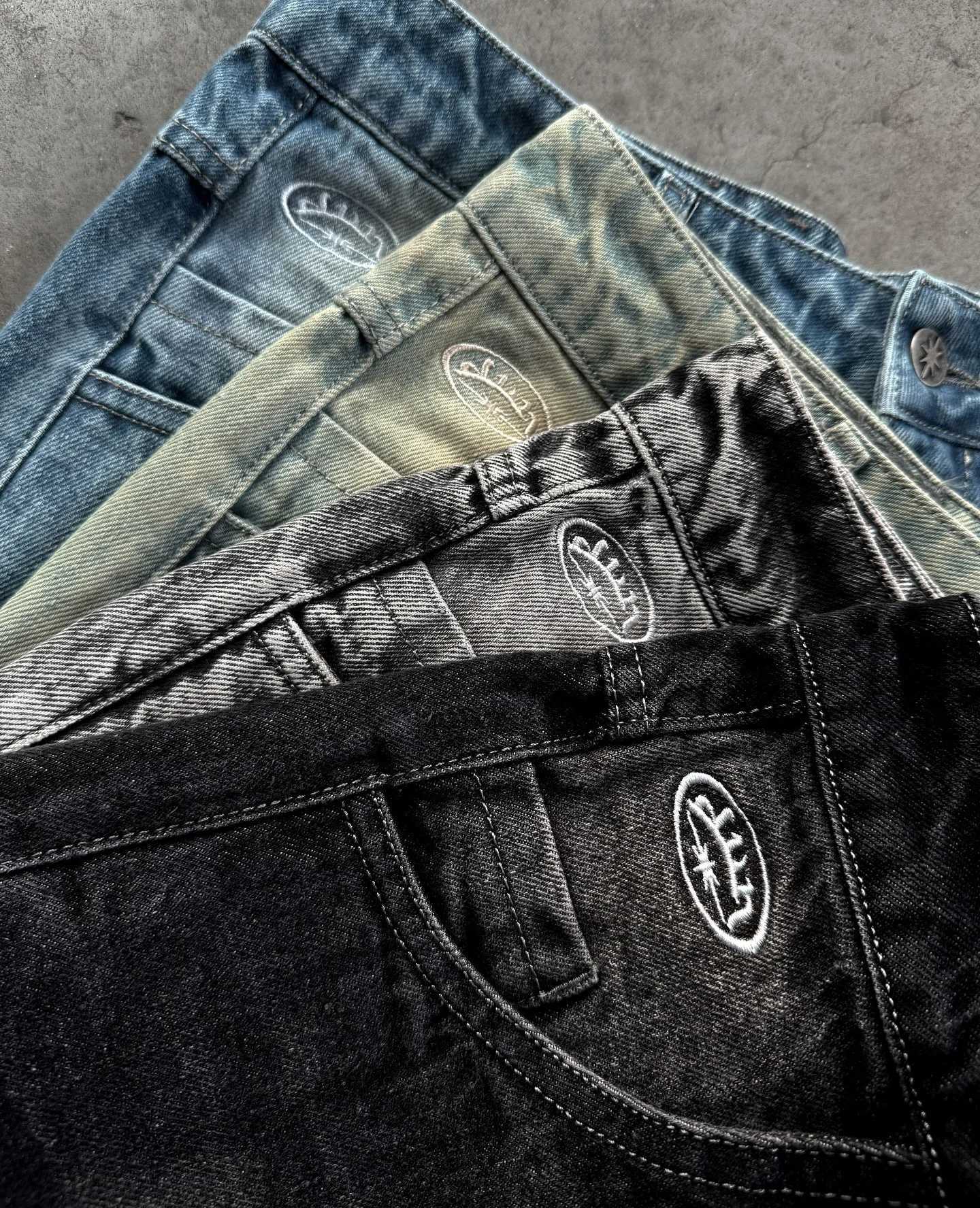Mens Fashion Jeans Work Pants American Retro Trendy Laundry Punk Hip Hop Jeans Embroidered Streetwear Womens Wide Legs Straight TrousersT250319