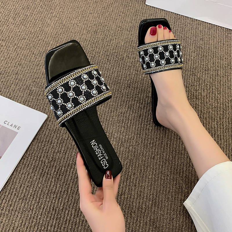 2025 New Korean Pearl Decoration Flat Slippers Designer Square Head Single Foot Women's Sandals Beach Sexy Leisure Sports Pearl Slippers