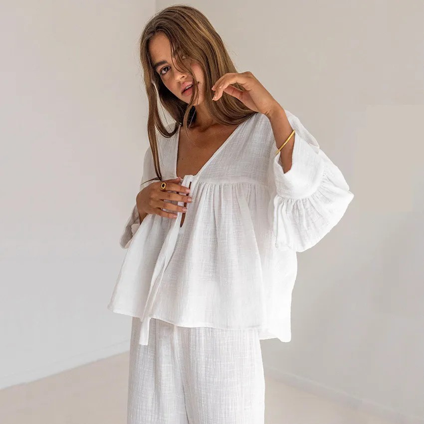 Elegant Women's Long Sleeved PJs Lightweight Double Crepe Home Loungewear Set