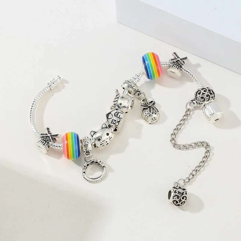 Silver Color Noble Crown Pendant Charm Bracelet With Cute Animal Beads Brand Bracelet For Women 2021 New Fashion Jewelry Gift