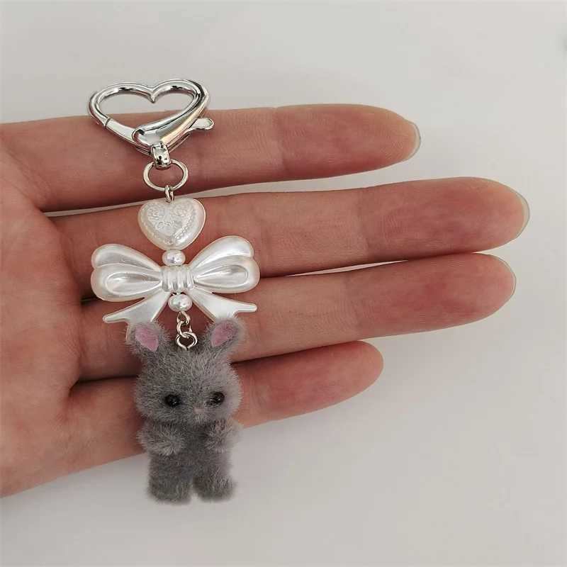 Cute fuzzy white bunny heart bow key chainrabbit trinket animal kawaii keychainpink bowpearl heartXJ250319