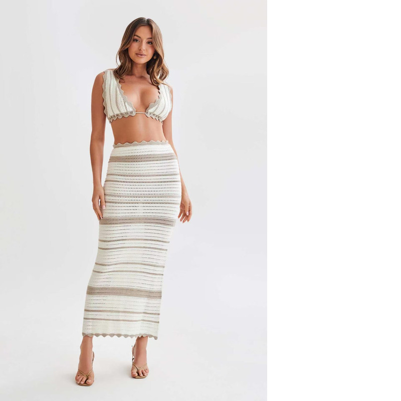Striped two-piece women's knitted camisole wrapped chest top, half skirt fashion set for women
