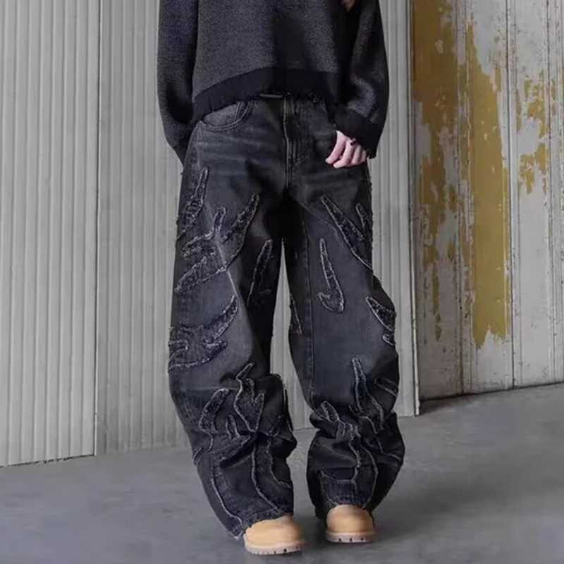 Mens Baggy Aesthetic Streetwear Jeans Mens Retro Fashion Wide Leg Denim Pants Graphic Embroidered Designer Hip Pop Denim TrousersT250319