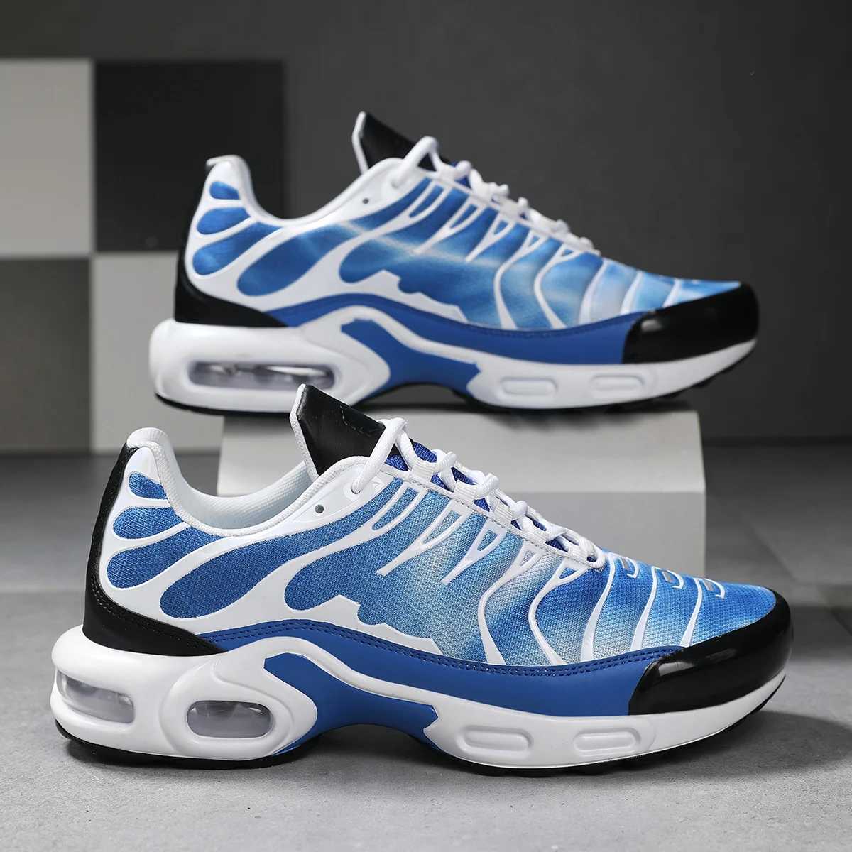 New Men Shoes Non Slip Male Running Footwears Lightweight Gym Sneakers Comfortable hurenlakeshoes