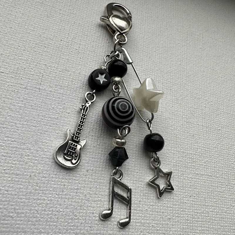 Guitar Keychain Gothic Charm Music Note Black KeychainXJ250319