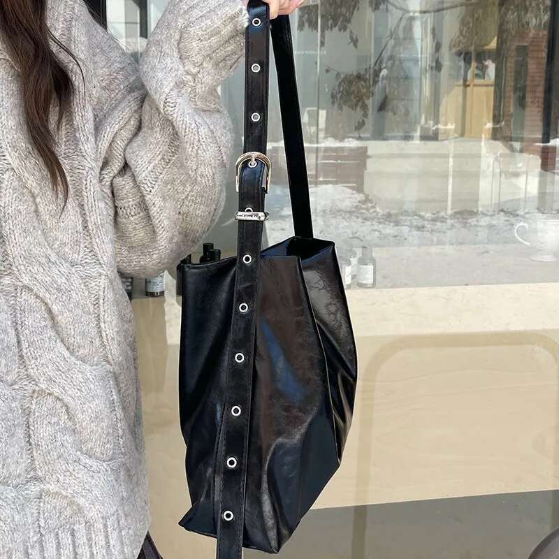 Large Women Handbag Designer Shoulder For Big Bucket Bag Female Rivets PU Leather Lady Totes Black