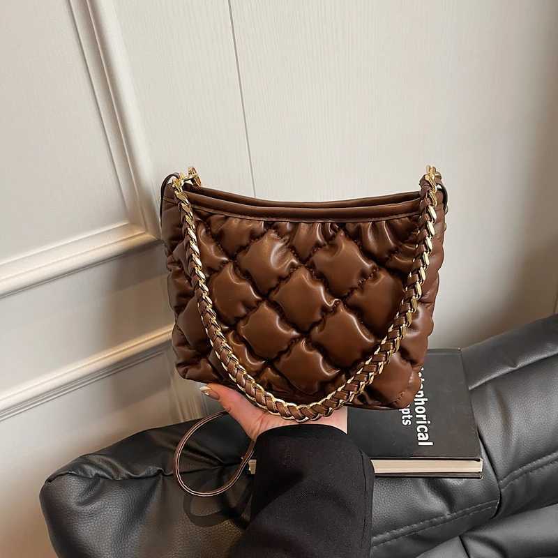 Classic design leather handbag womens shoulder bag ten font messenger bag luxurious elegant and popular Y250319