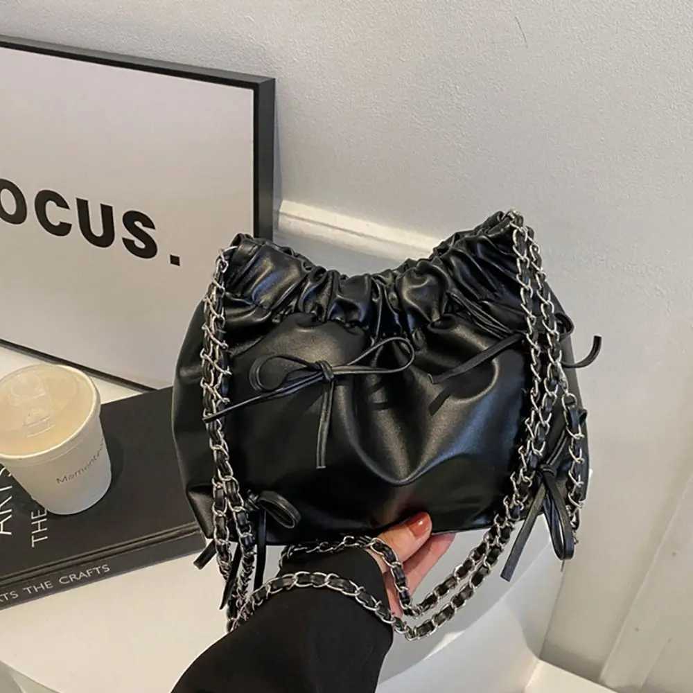 Womens shoulder bag single-sided pleated design handbag PU leather plain weave bag womens small casual plain weave bucket bag Y250319