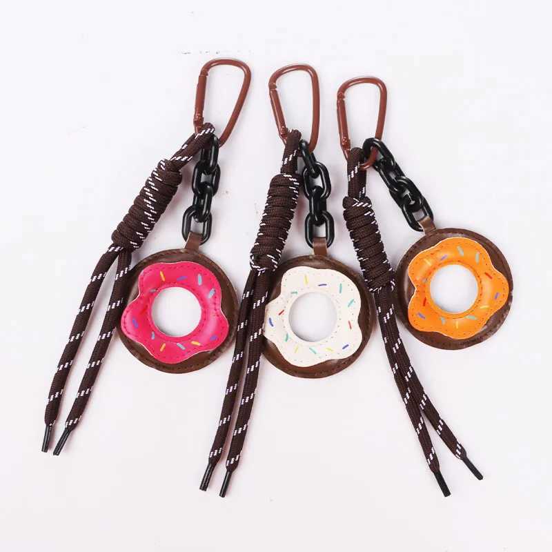 1 Donut Keychain Donut Time Party Offer Goodie Bag Souvenir Cute Style Donut Childrens Birthday Party SuppliesXJ250319