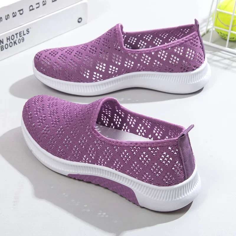 XIHAHA NEW Summer Korean Mesh Comfortable Women Breathable Ho llow Sports Walking Sn eakers Casual Flat Ladies Dance Shoes