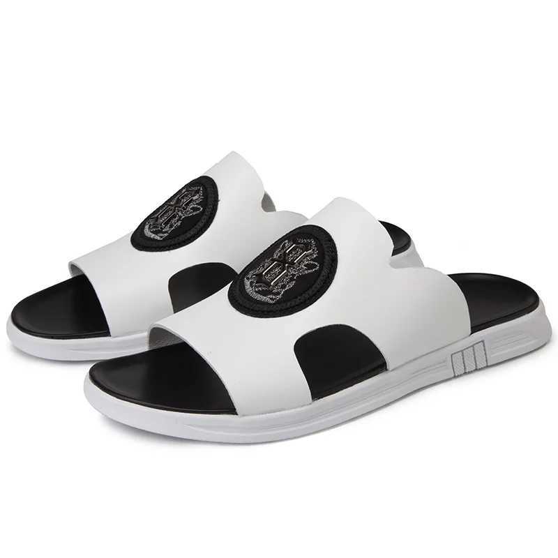 Leather outdoor slider mens slider casual leather sandals summer breathable waterproof half drag Cfy beach lazy shoes Y250320