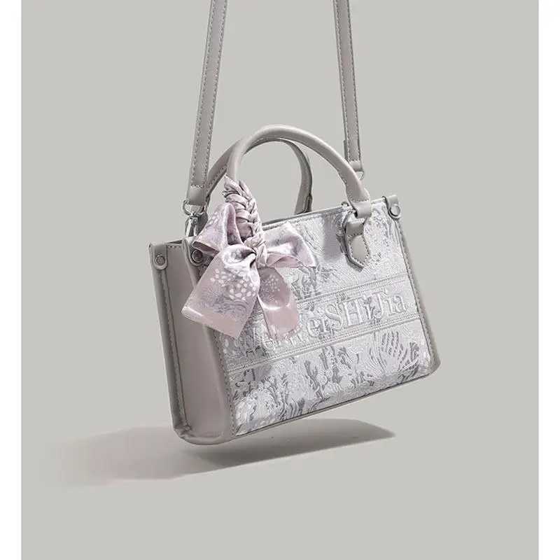 IELGY Commuter High end Embroidery Single Handheld Pattern Y250319