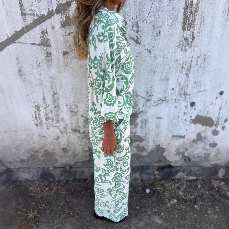 New Casual Women's Printed Two-Piece Shirt And Pants Set For Women