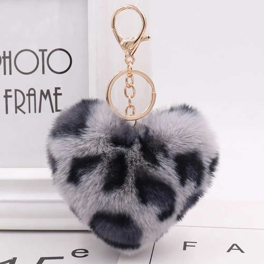 Fashionable multi-color leopard pattern plush fluffy peach heart pendant keychain cute cartoon keychain car keychainXJ250319