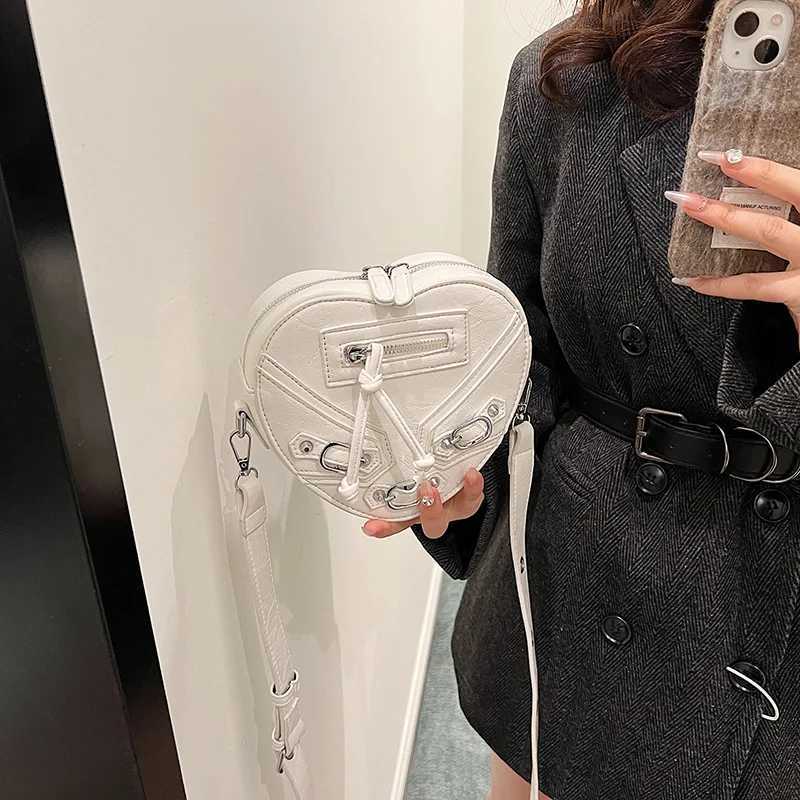 Women Small Crossbody Bag Black Color Love Shoulder Bag Fashion Purse and Handbag For Women Y250319