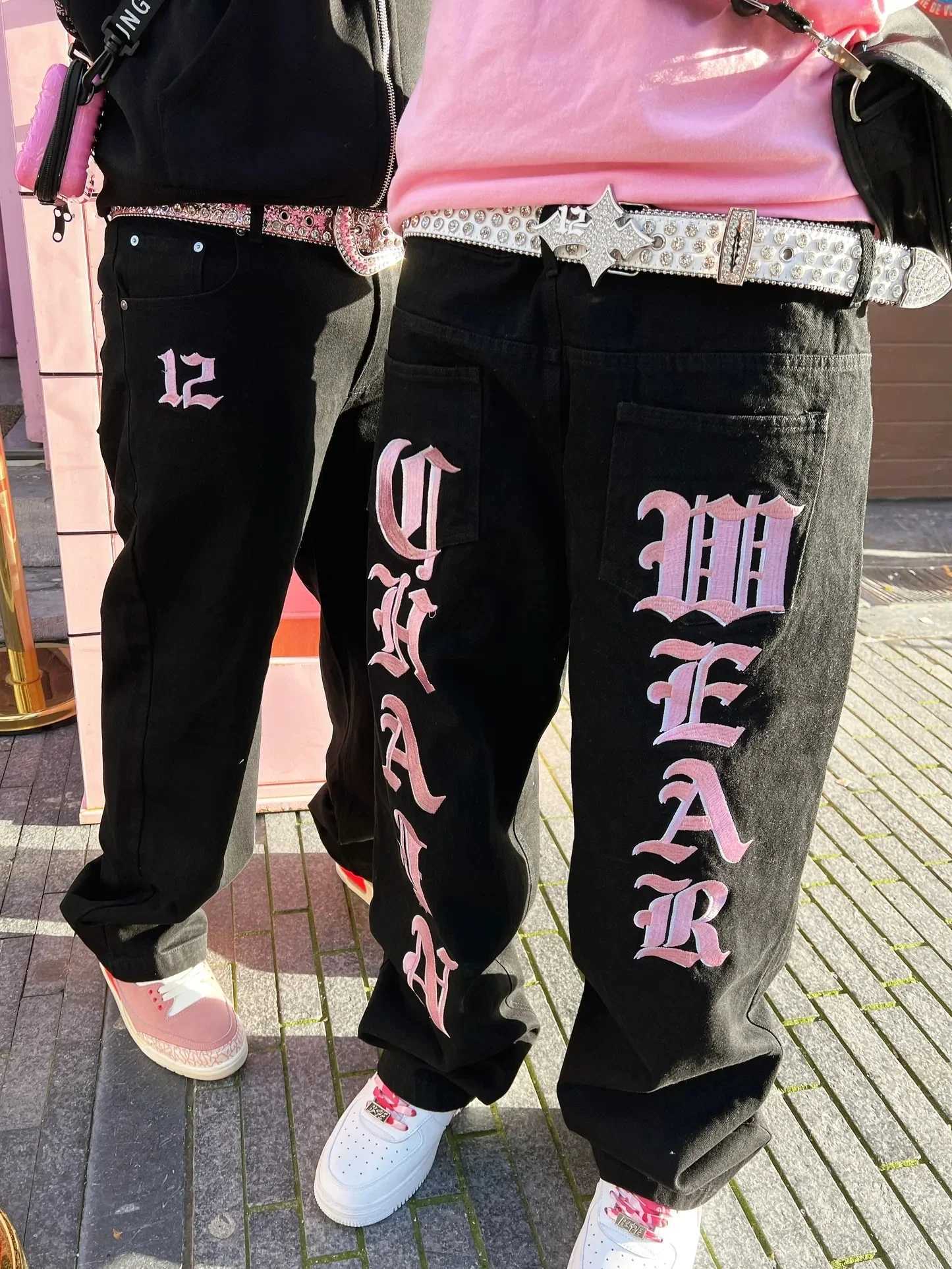 Y2k American Street Pink Letter Pattern Jeans Mens and Womens Loose Straight Wide Leg Folded Fashion Loose Black Jeans AutumnT250319
