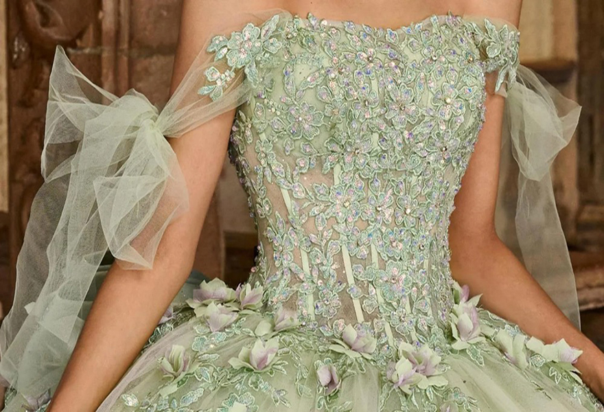 Green Elegant Mint Quinceanera Dresses Ball Gown Off Shoulders Lace Appliques Crystal Beads Sweeteart Corset Back With Bow Sash Sweet Dress