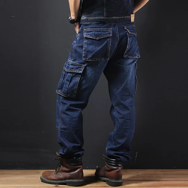 Mens autumn/winter multi pocket straight leg cargo pants loose fit plus size Plus Beefy jeans casual and comfortable denim jeans denim shorts 250314