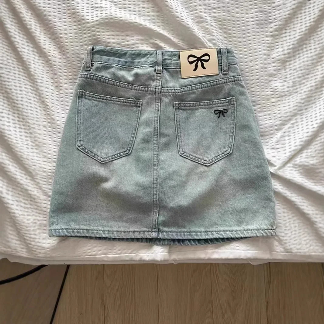 Vintage American Style Plus Size Denim Skirt For Women Loose Fit Slimming High Waist Hip Hugging A- Line Short Spring Autumn 250320