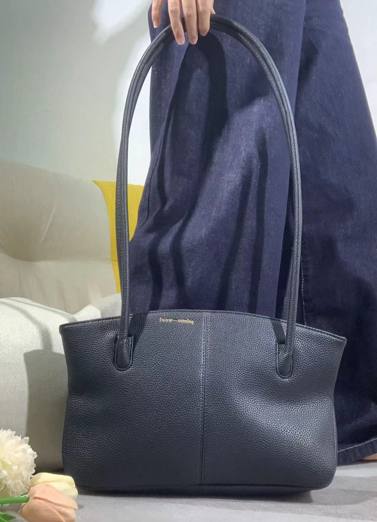 Paloma Wool Niche Spanish Palomarwool Tote Bag, With A Layered Oil Wax Cowhide Vintage Bag