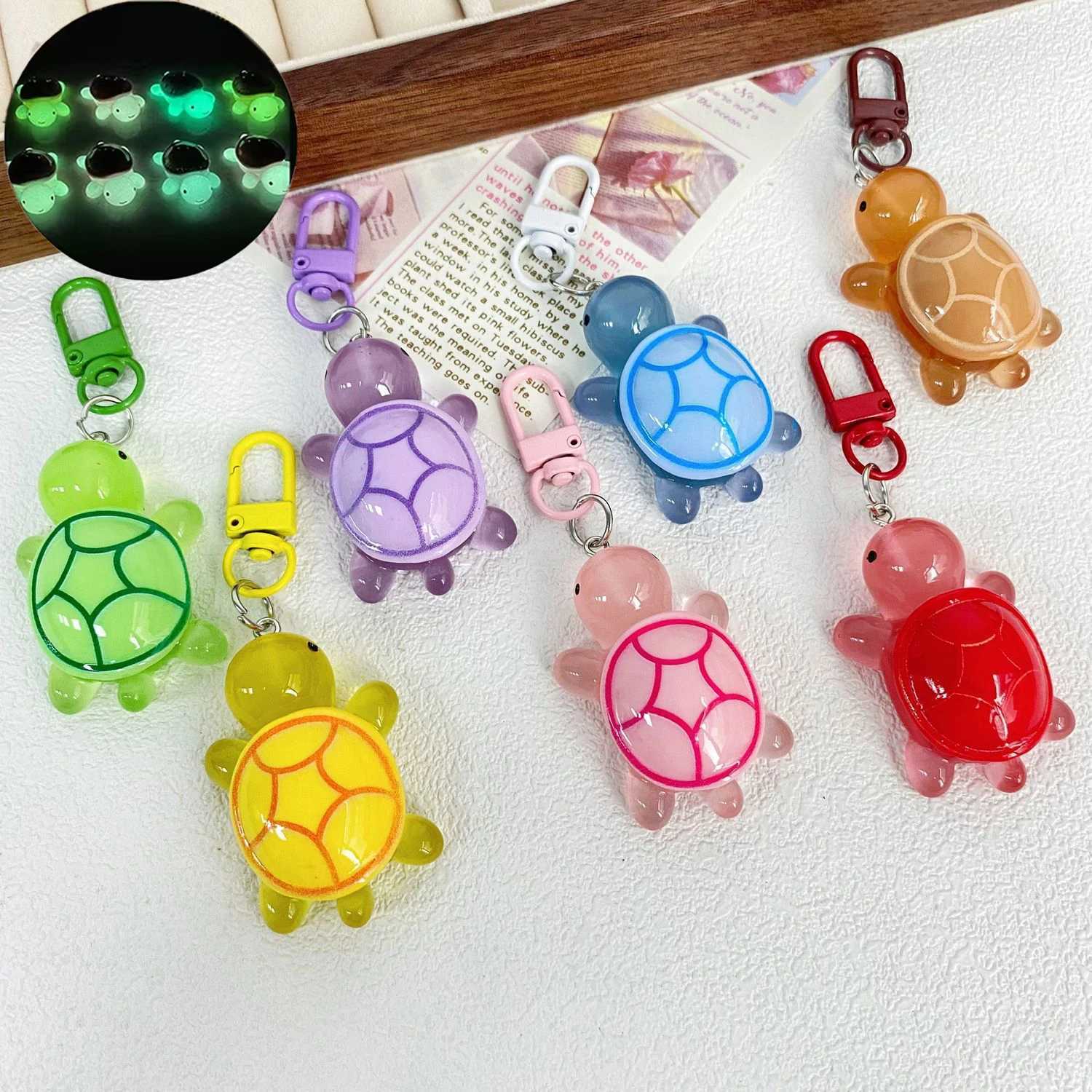 20PC Night Light Turtle Keychain Womens Bag Pendant Cute Luminous Tortoise Keychain Animal Keychain Girl Friend DIYGiftXJ250319