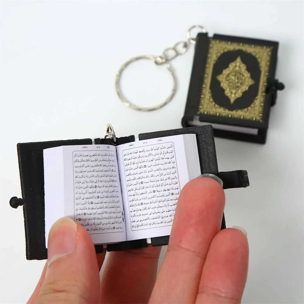 1 resin Islamic mini ark Quran key chain Muslim real paper readable pendant key ring key chain religious jewelry giftXJ250319
