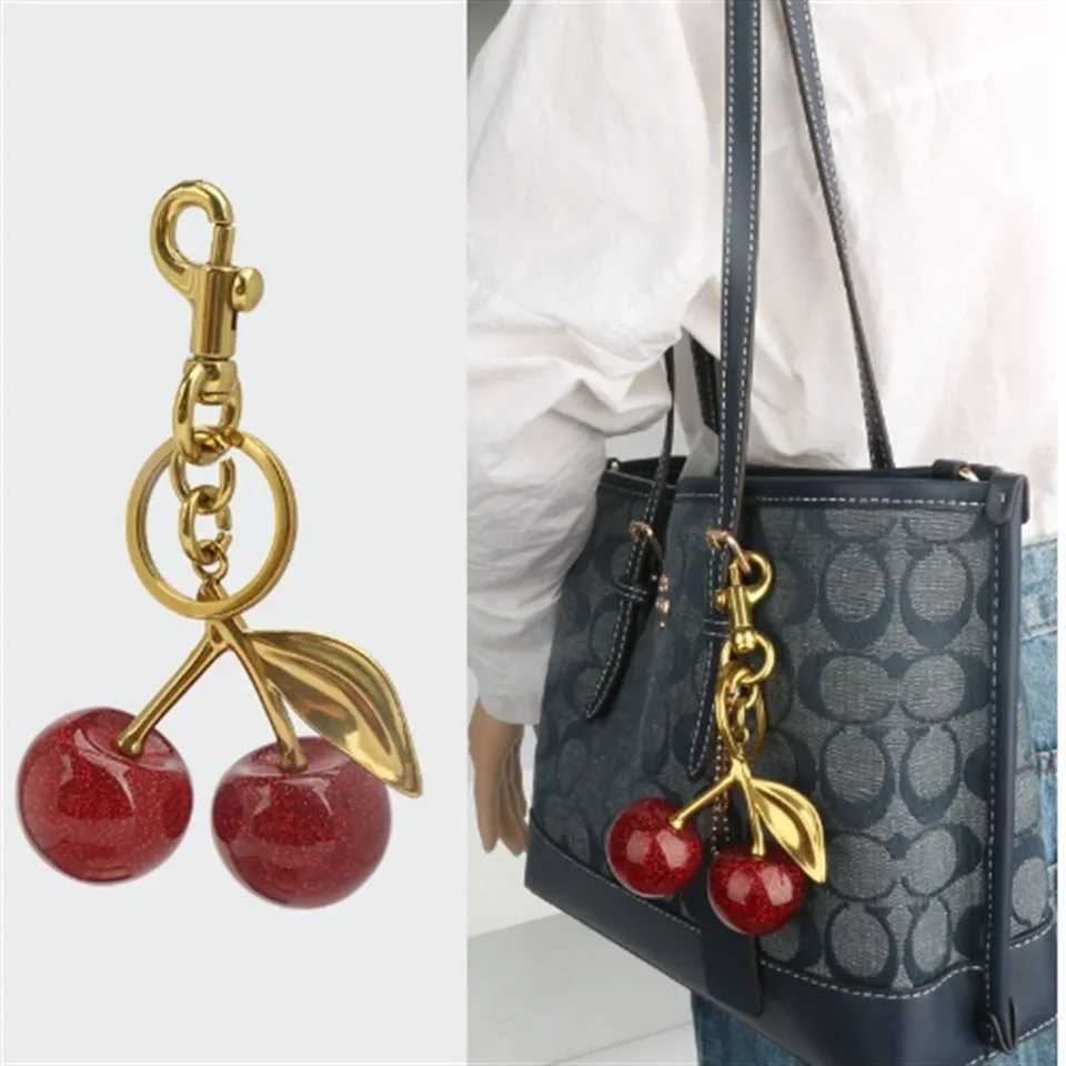 Fashionable and delicious red cherry keychain summer fruit cherry pendant keychain womens jewelry bag accessories giftsXJ250319