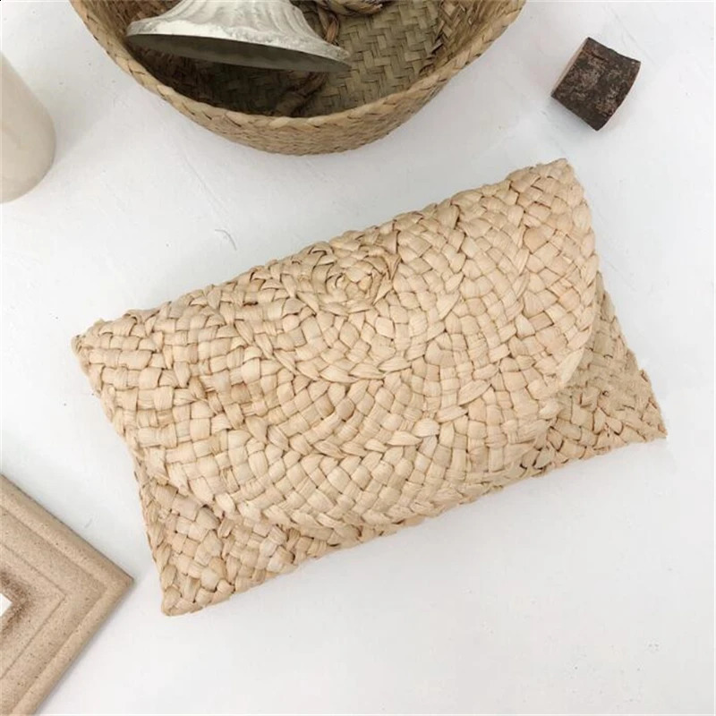 Women Fashion Flap Envelope Bags Summer Beach Bag Handmade Wallet Straw Knitted Handbag Lady Coin Phone Long Purse Clutches 250317