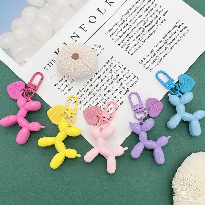 Fashion and Art Trends Jelly Balloon Dog Colored Acrylic Keychain Bag Pendant Cartoon Creative Love Dog Pendant KeychainXJ250319