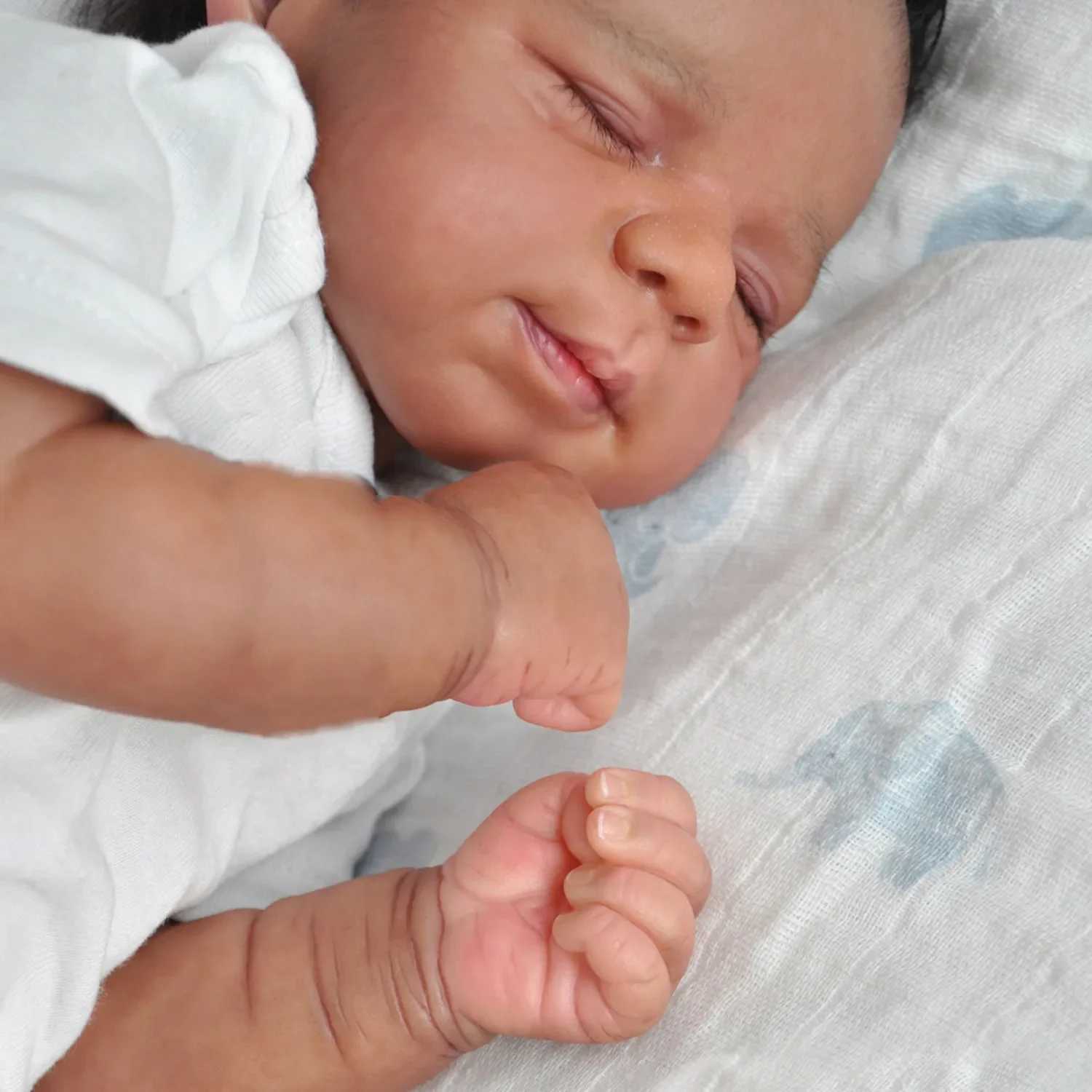 48cm Soft Touch Silicone Sleep Regeneration Baby Doll Toy Suitable for Girls with Lifetime Black Skin Doll Childrens Birthday Gift W250320