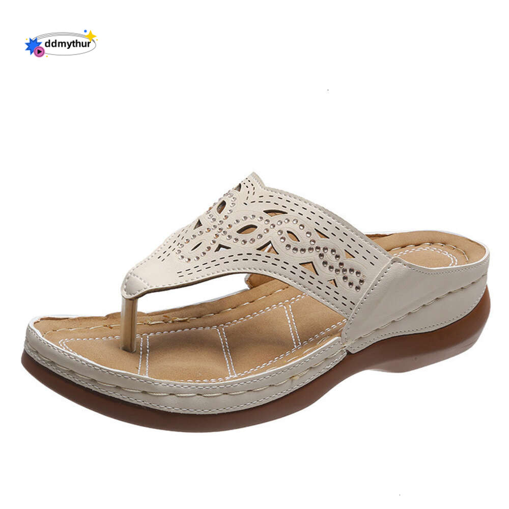 2024 oversized hollowed out rhinestone women's slippers with thick soles toe clips, low heels women, and sandals for women ddmythur