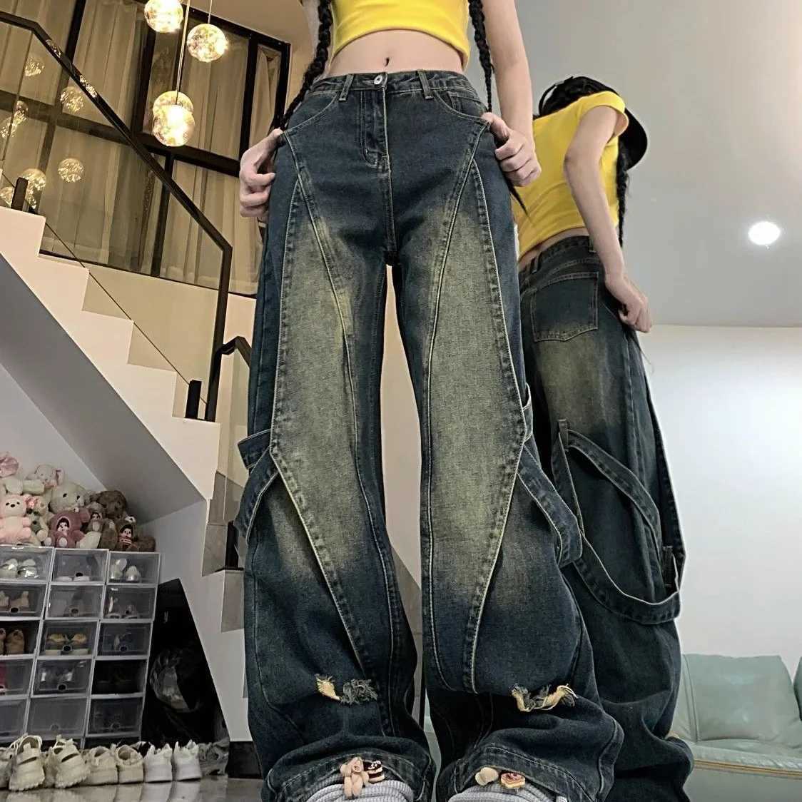 2024 New Mens Jeans Heavy Duty Distressed Washing Yellow Mud Patchwork Design Sensibility High Street Straight Leg Bell BottomsT250319