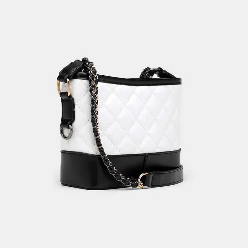 2023 New Pu Leisure Crossbody Bag Korean Tweed Style Fashionable Chain Womens Shoulder Bag Soft Handle Ladies Purse Y250319